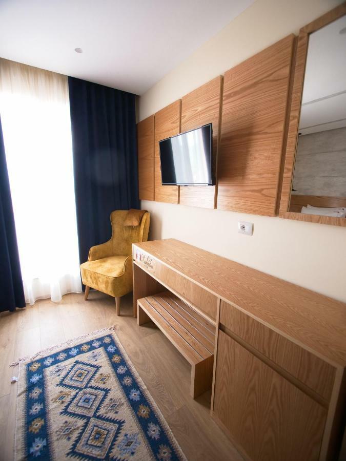 Hotel Lahuta Bajram Curri Exterior foto