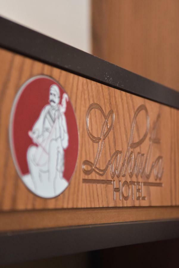 Hotel Lahuta Bajram Curri Exterior foto